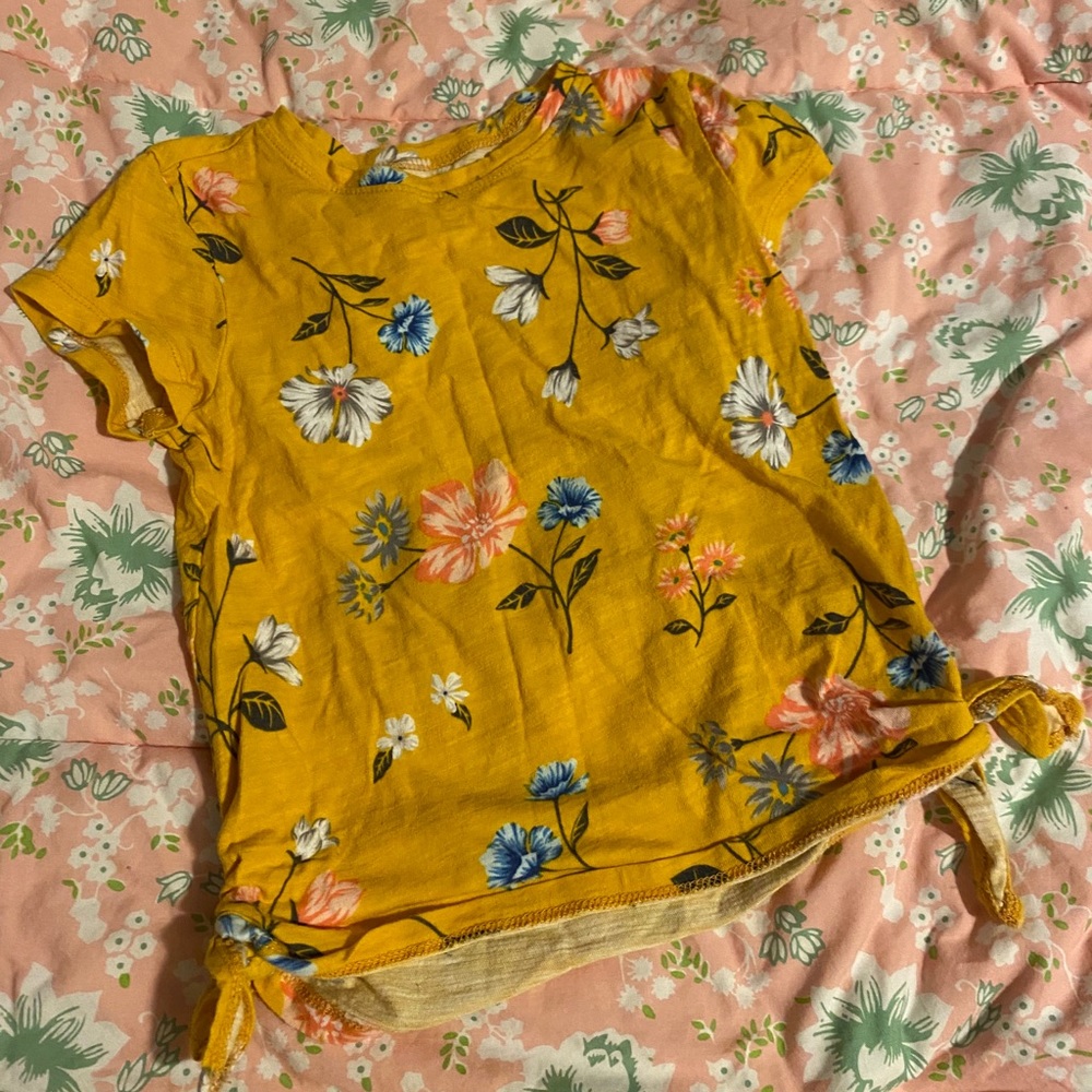 Girl shirt/top